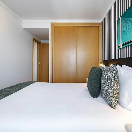 Whome Panoramic View With Elevator, Ac, Garage Perfect For Families & Business Travellers Lisbon Exterior photo